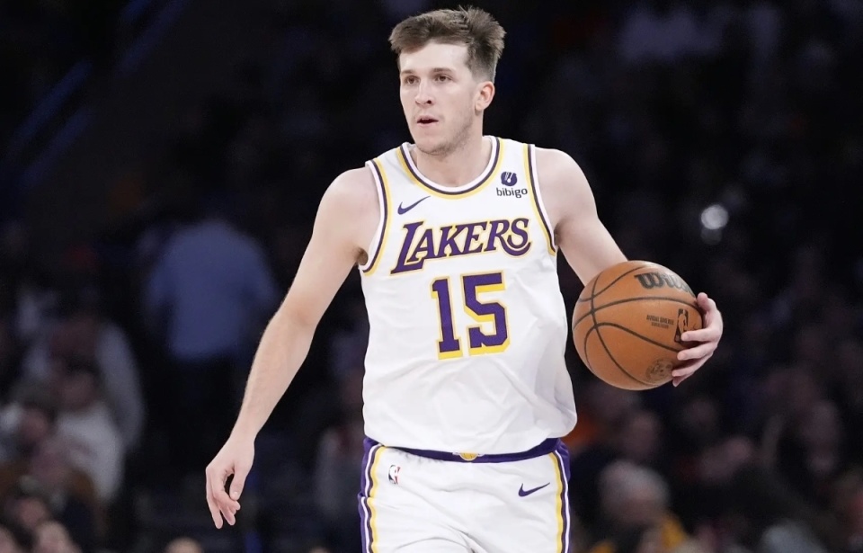 拉拉维亚三 拉拉维亚三