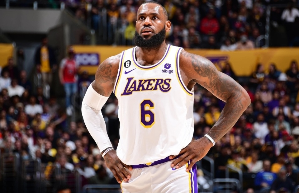 库明加, 艾顿跳投取, 艾顿半截篮 库明加, 艾顿跳投取, 艾顿半截篮