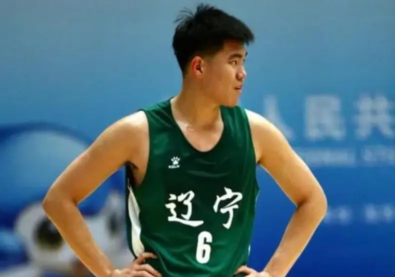 争议, 在深圳担任, JY